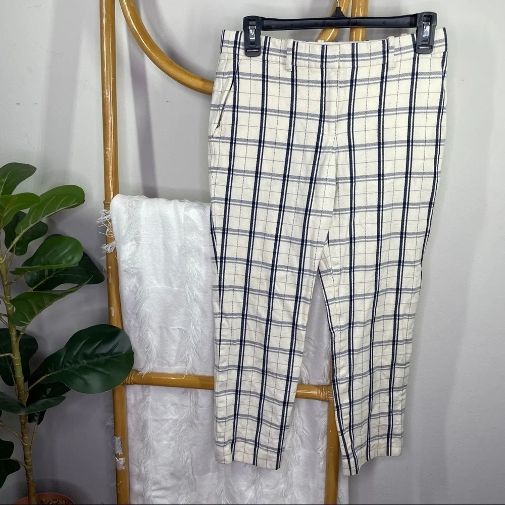 Theory Wool Cropped Plaid Cream and Navy Pants sz 0 - Picture 2 of 5